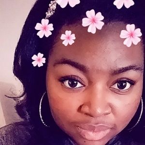 Meet your Posher, Lacy